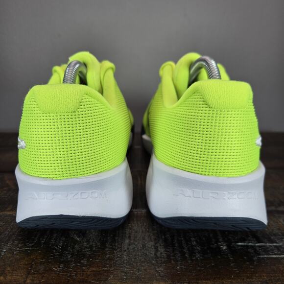 NEW Nike Zoom Challenge Mens Size 10 Pickleball Shoes Volt Green FQ4154-700 - Picture 4 of 12